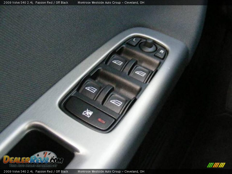 2009 Volvo S40 2.4i Passion Red / Off Black Photo #23