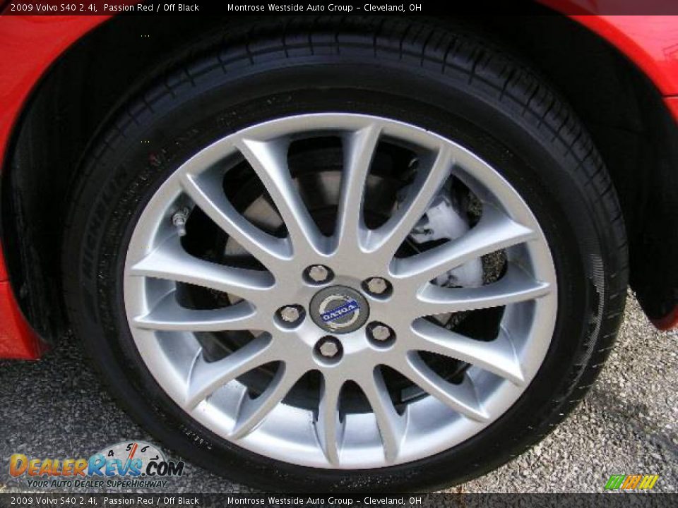 2009 Volvo S40 2.4i Passion Red / Off Black Photo #27
