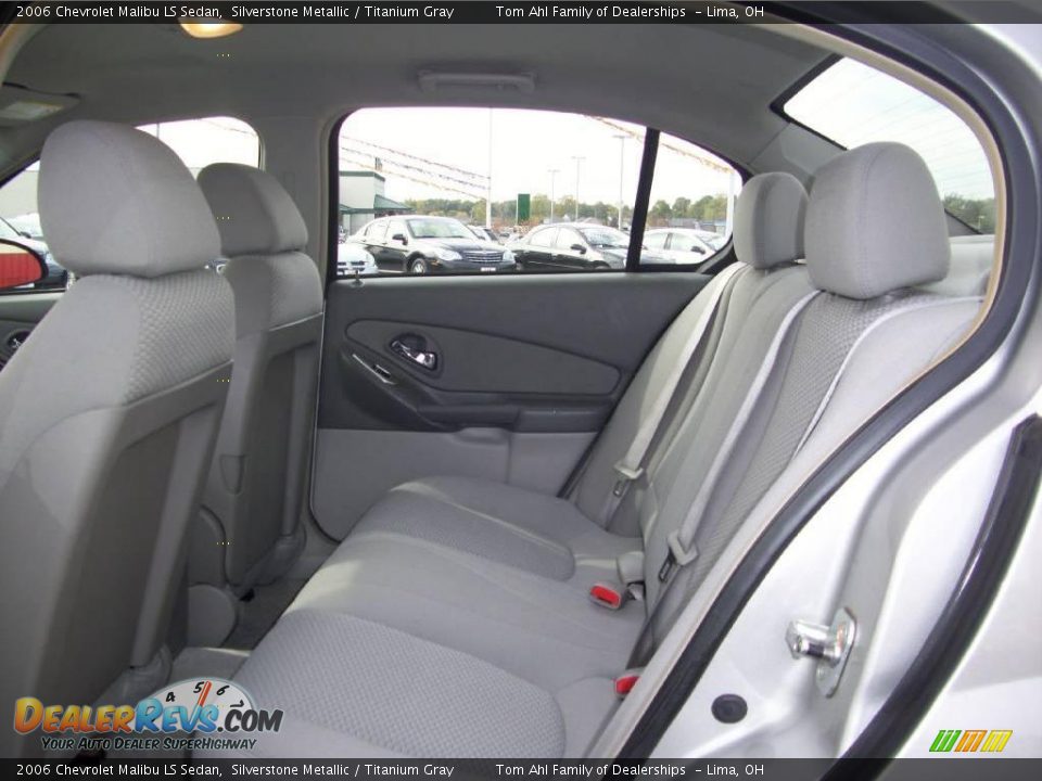 2006 Chevrolet Malibu LS Sedan Silverstone Metallic / Titanium Gray Photo #10