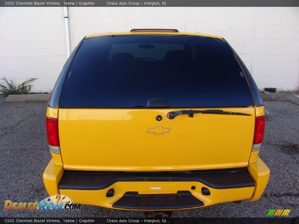 2002 Chevrolet Blazer Xtreme Yellow / Graphite Photo #7