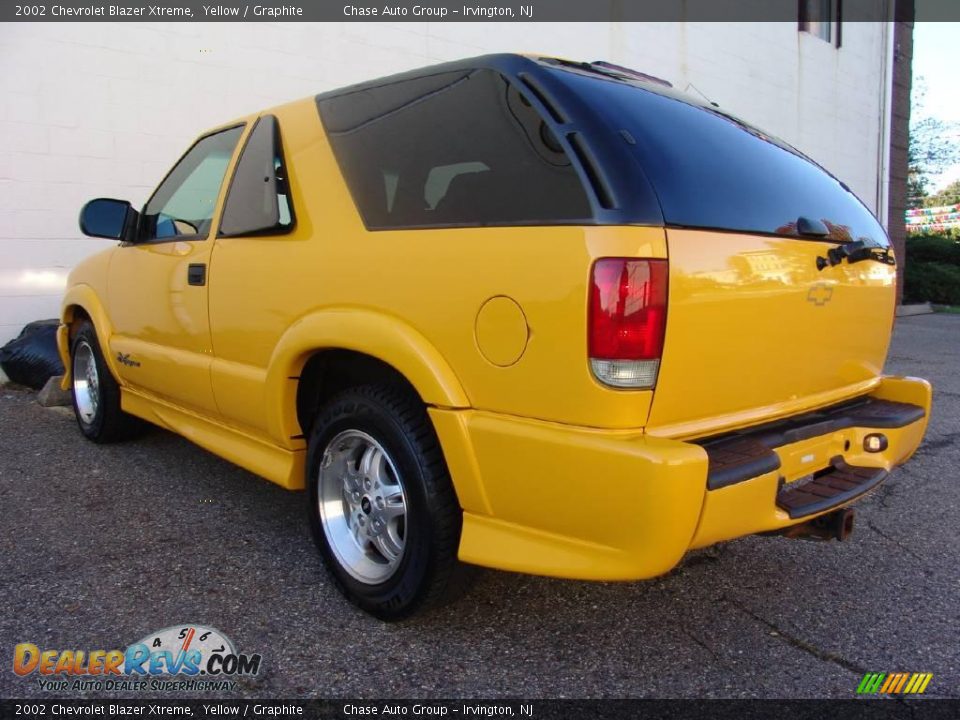 2002 Chevrolet Blazer Xtreme Yellow / Graphite Photo #8