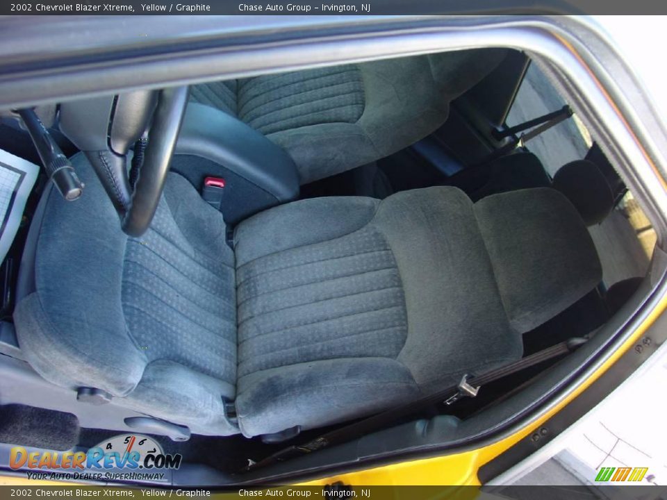 2002 Chevrolet Blazer Xtreme Yellow / Graphite Photo #21