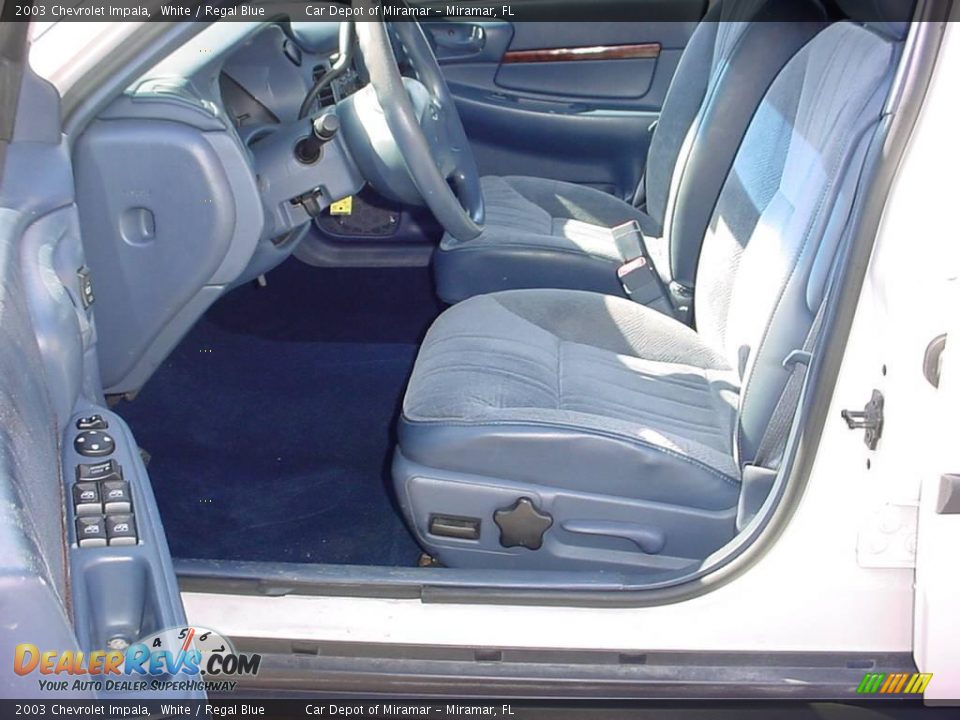 2003 Chevrolet Impala White / Regal Blue Photo #10