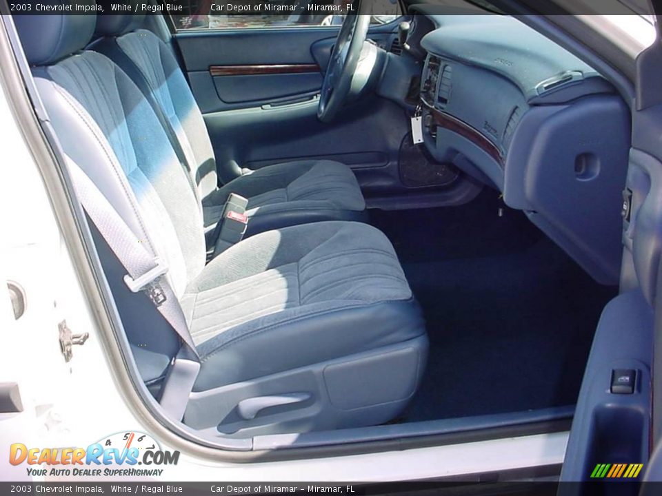 2003 Chevrolet Impala White / Regal Blue Photo #11