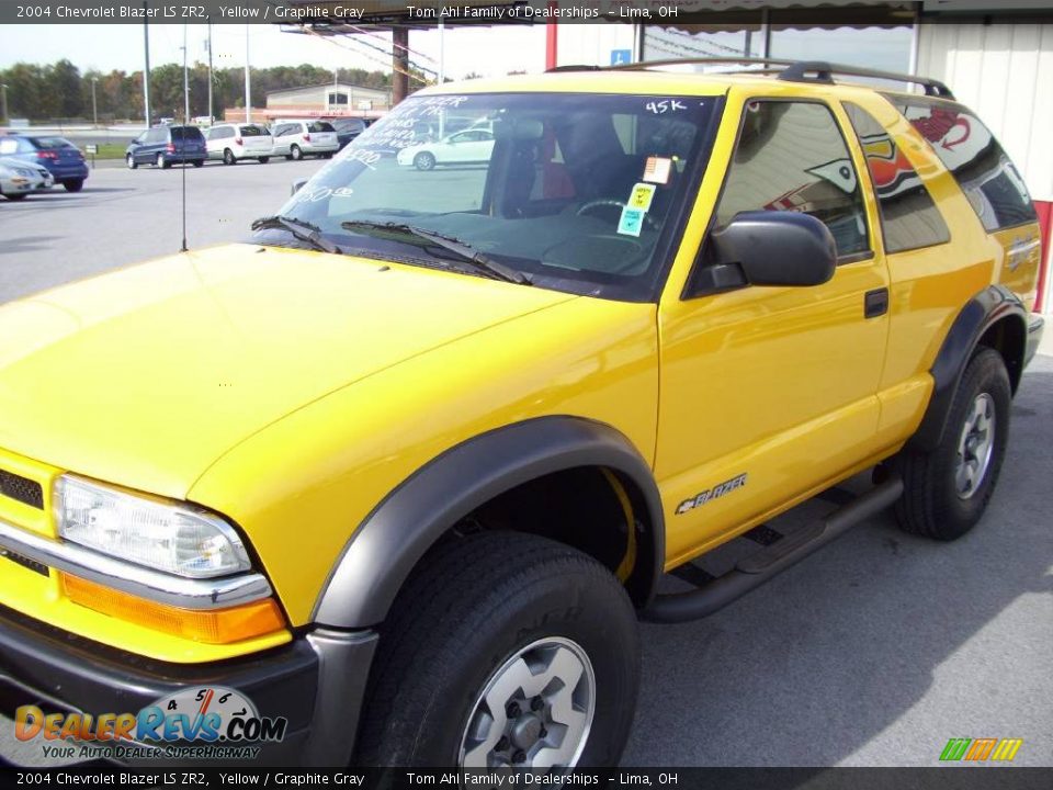 2004 Chevrolet Blazer LS ZR2 Yellow / Graphite Gray Photo #2
