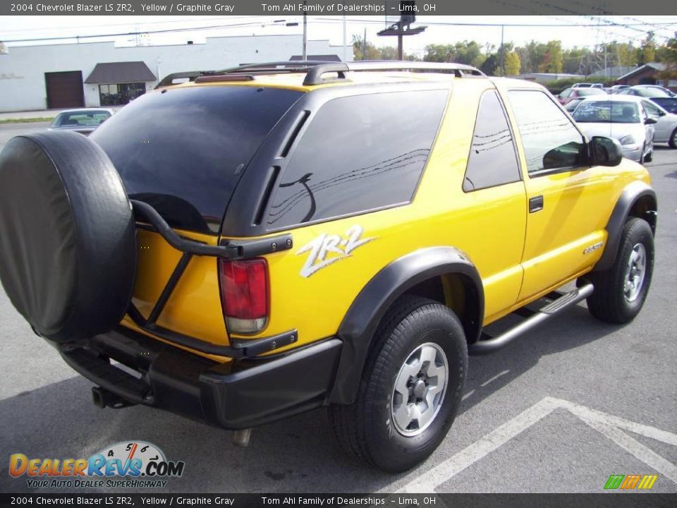 2004 Chevrolet Blazer LS ZR2 Yellow / Graphite Gray Photo #6