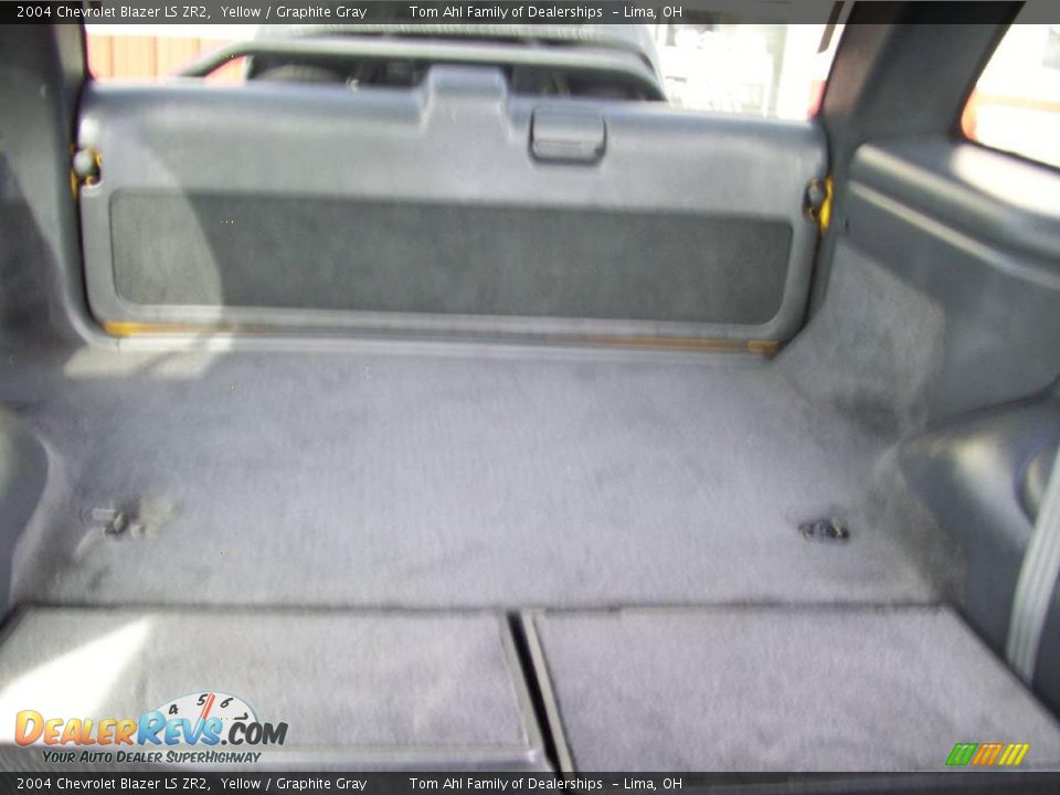 2004 Chevrolet Blazer LS ZR2 Yellow / Graphite Gray Photo #12
