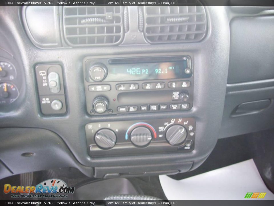 2004 Chevrolet Blazer LS ZR2 Yellow / Graphite Gray Photo #16