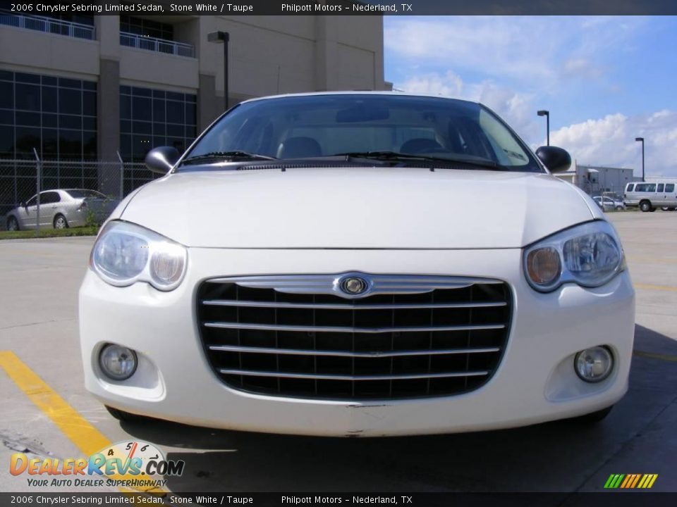 2006 Chrysler Sebring Limited Sedan Stone White / Taupe Photo #9