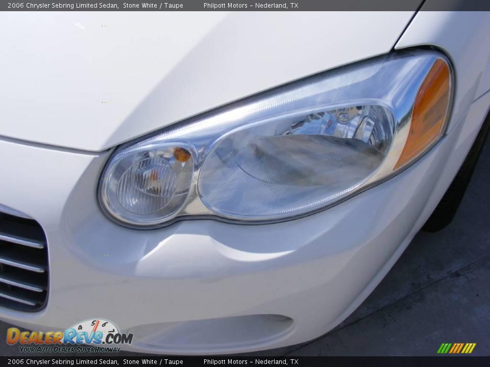2006 Chrysler Sebring Limited Sedan Stone White / Taupe Photo #10