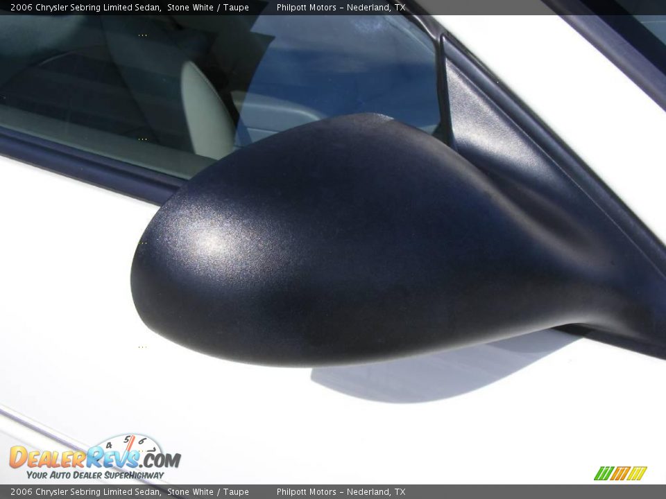 2006 Chrysler Sebring Limited Sedan Stone White / Taupe Photo #18