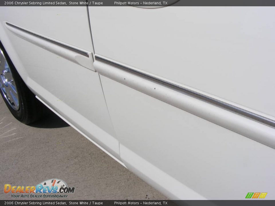 2006 Chrysler Sebring Limited Sedan Stone White / Taupe Photo #21