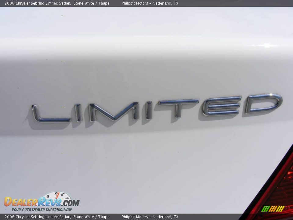 2006 Chrysler Sebring Limited Sedan Stone White / Taupe Photo #23