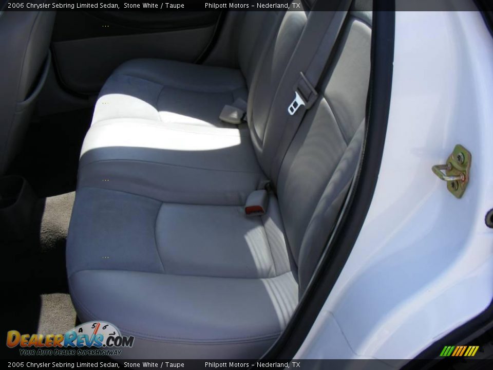 2006 Chrysler Sebring Limited Sedan Stone White / Taupe Photo #35