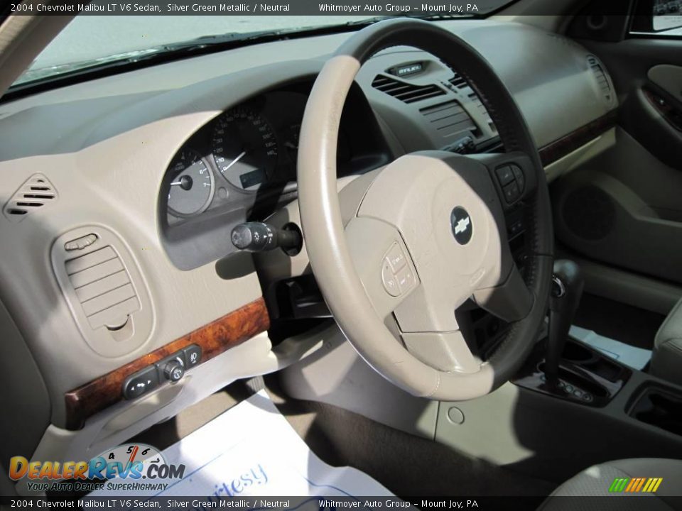 2004 Chevrolet Malibu LT V6 Sedan Silver Green Metallic / Neutral Photo #10