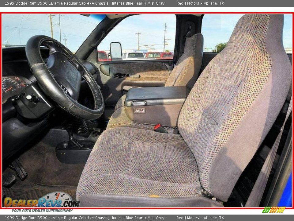1999 Dodge Ram 3500 Laramie Regular Cab 4x4 Chassis Intense Blue Pearl / Mist Gray Photo #11