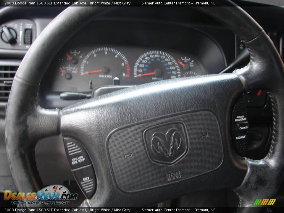 2000 Dodge Ram 1500 SLT Extended Cab 4x4 Bright White / Mist Gray Photo #9