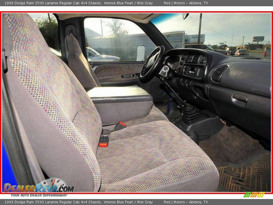 1999 Dodge Ram 3500 Laramie Regular Cab 4x4 Chassis Intense Blue Pearl / Mist Gray Photo #15