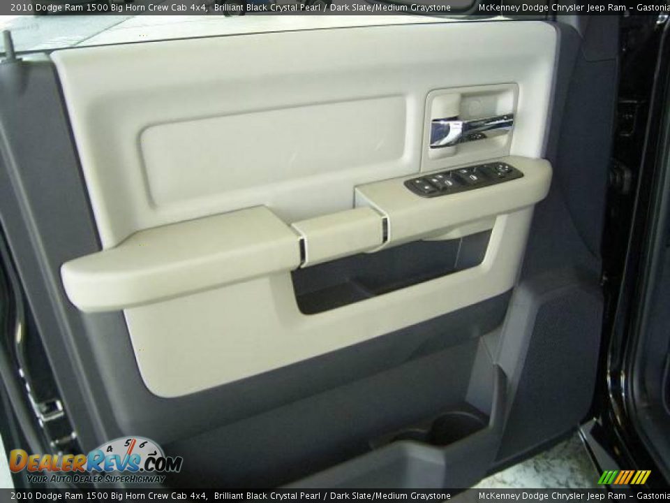 2010 Dodge Ram 1500 Big Horn Crew Cab 4x4 Brilliant Black Crystal Pearl / Dark Slate/Medium Graystone Photo #9