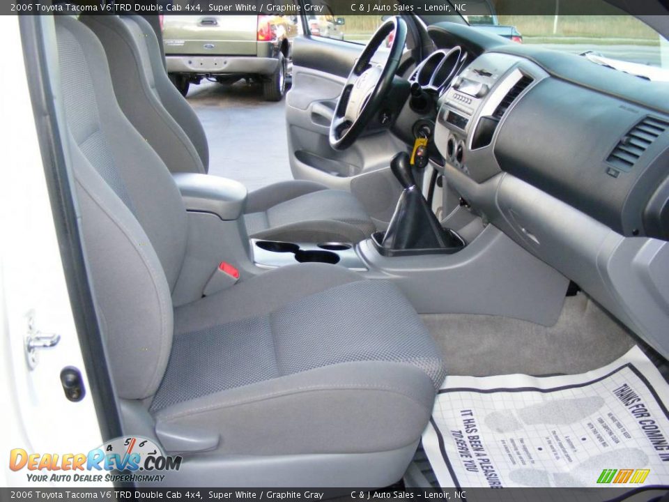 2006 Toyota Tacoma V6 TRD Double Cab 4x4 Super White / Graphite Gray Photo #7