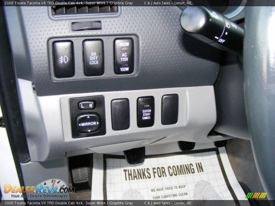 2006 Toyota Tacoma V6 TRD Double Cab 4x4 Super White / Graphite Gray Photo #10