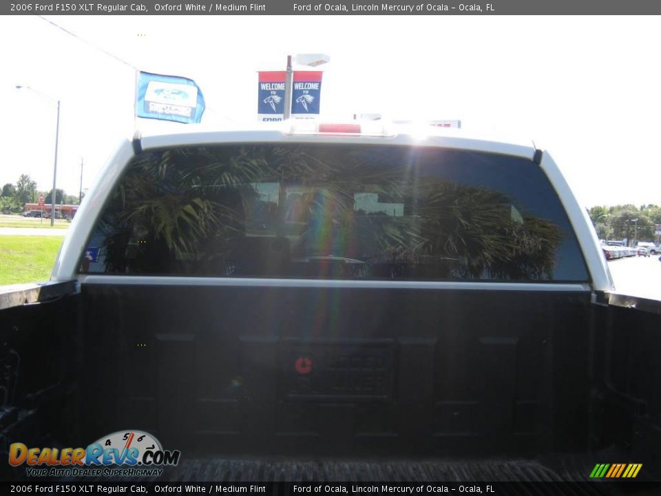 2006 Ford F150 XLT Regular Cab Oxford White / Medium Flint Photo #23