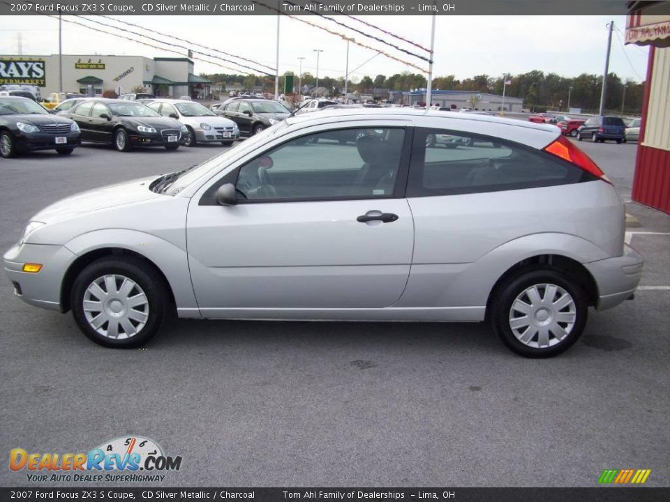 2007 Ford Focus ZX3 S Coupe CD Silver Metallic / Charcoal Photo #3