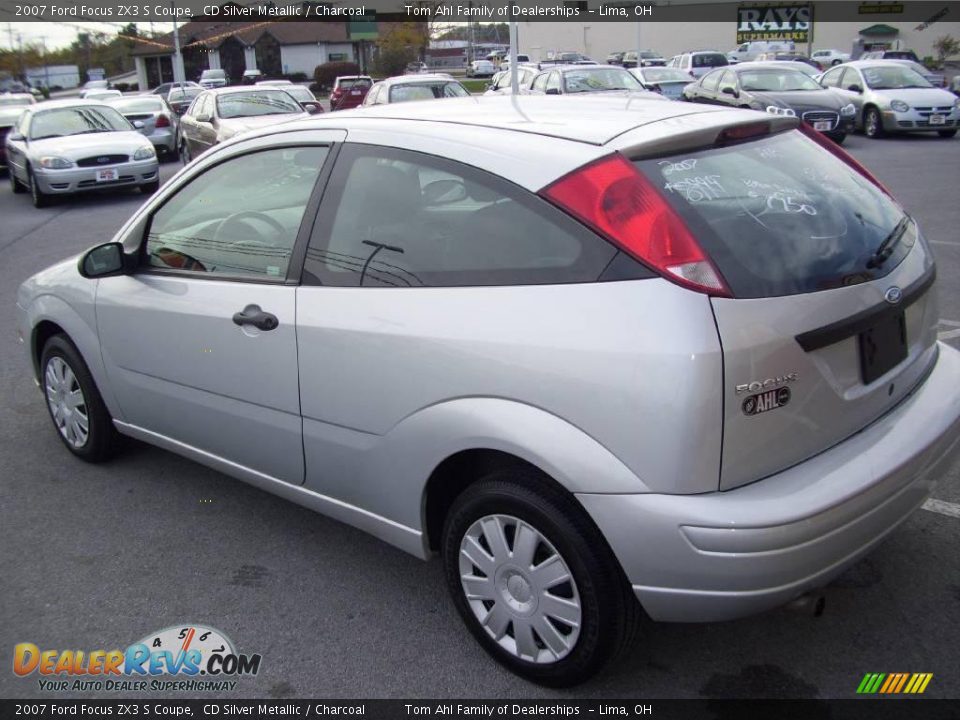 2007 Ford Focus ZX3 S Coupe CD Silver Metallic / Charcoal Photo #4