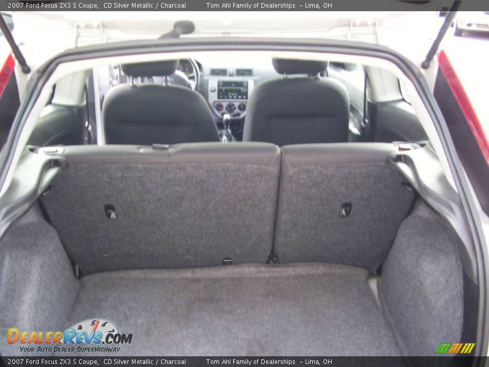 2007 Ford Focus ZX3 S Coupe CD Silver Metallic / Charcoal Photo #10