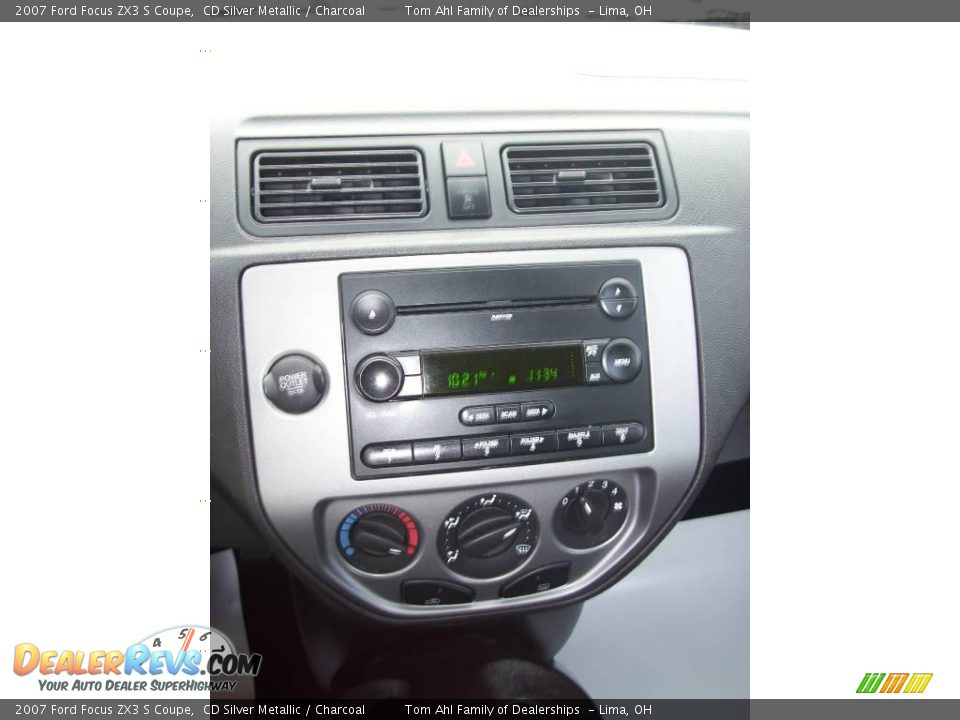 2007 Ford Focus ZX3 S Coupe CD Silver Metallic / Charcoal Photo #15