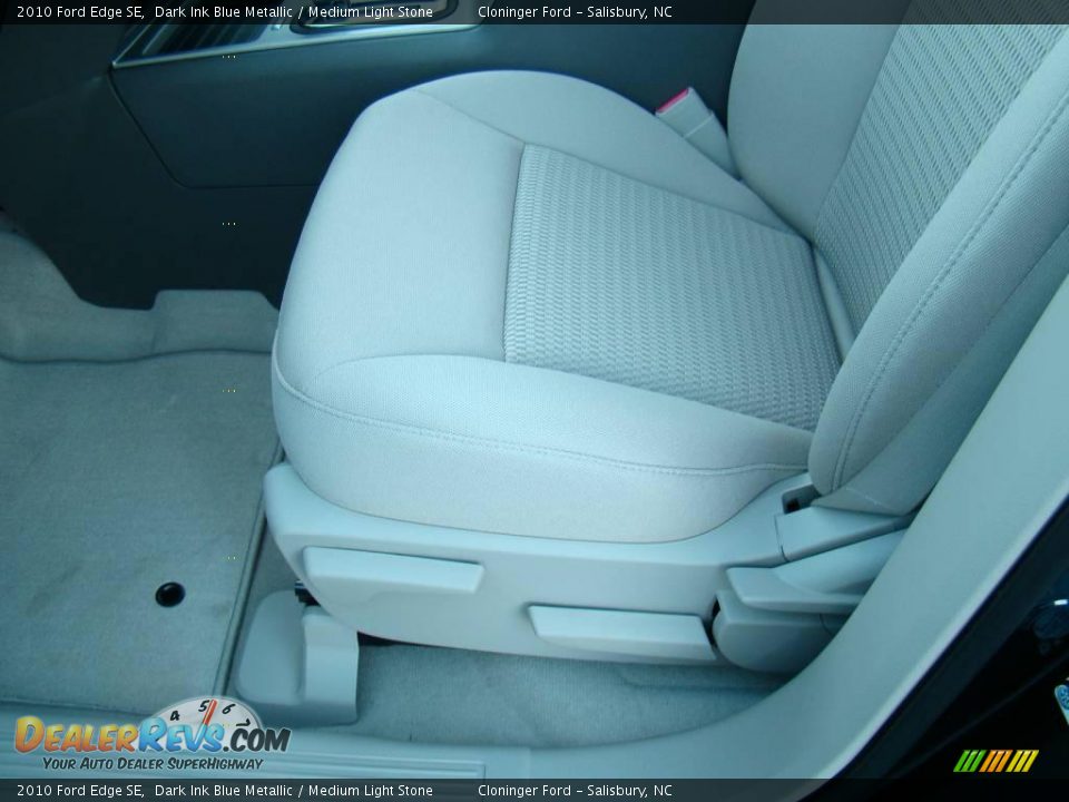 2010 Ford Edge SE Dark Ink Blue Metallic / Medium Light Stone Photo #17