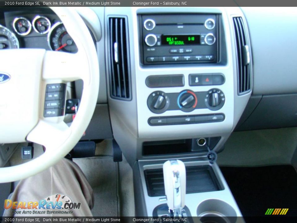 2010 Ford Edge SE Dark Ink Blue Metallic / Medium Light Stone Photo #24