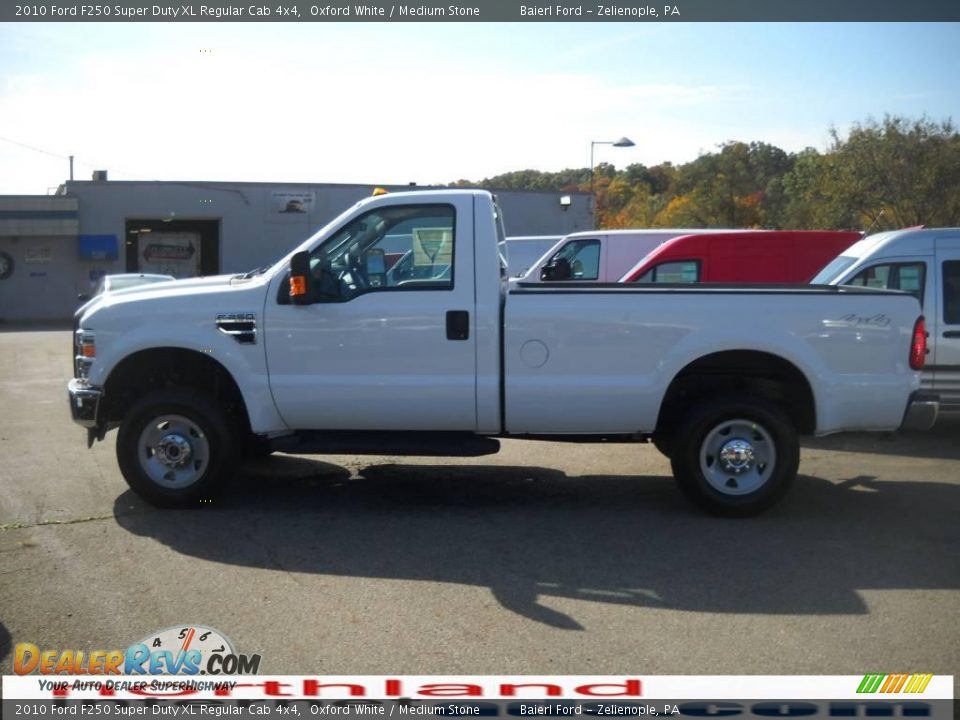2010 Ford F250 Super Duty XL Regular Cab 4x4 Oxford White / Medium Stone Photo #1