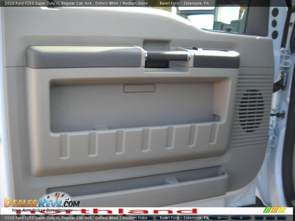 2010 Ford F250 Super Duty XL Regular Cab 4x4 Oxford White / Medium Stone Photo #10