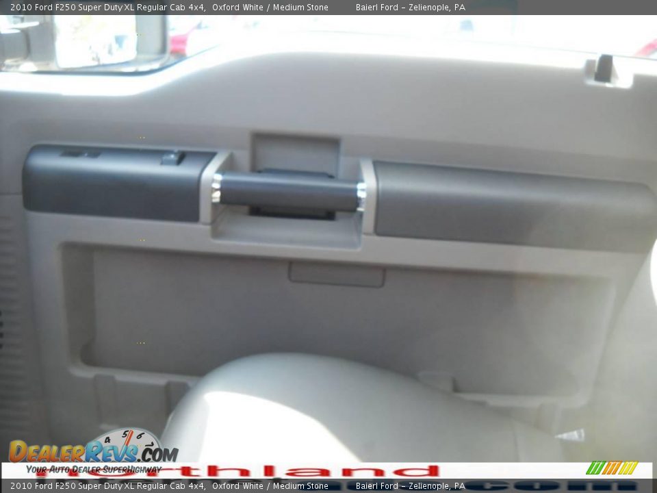 2010 Ford F250 Super Duty XL Regular Cab 4x4 Oxford White / Medium Stone Photo #15