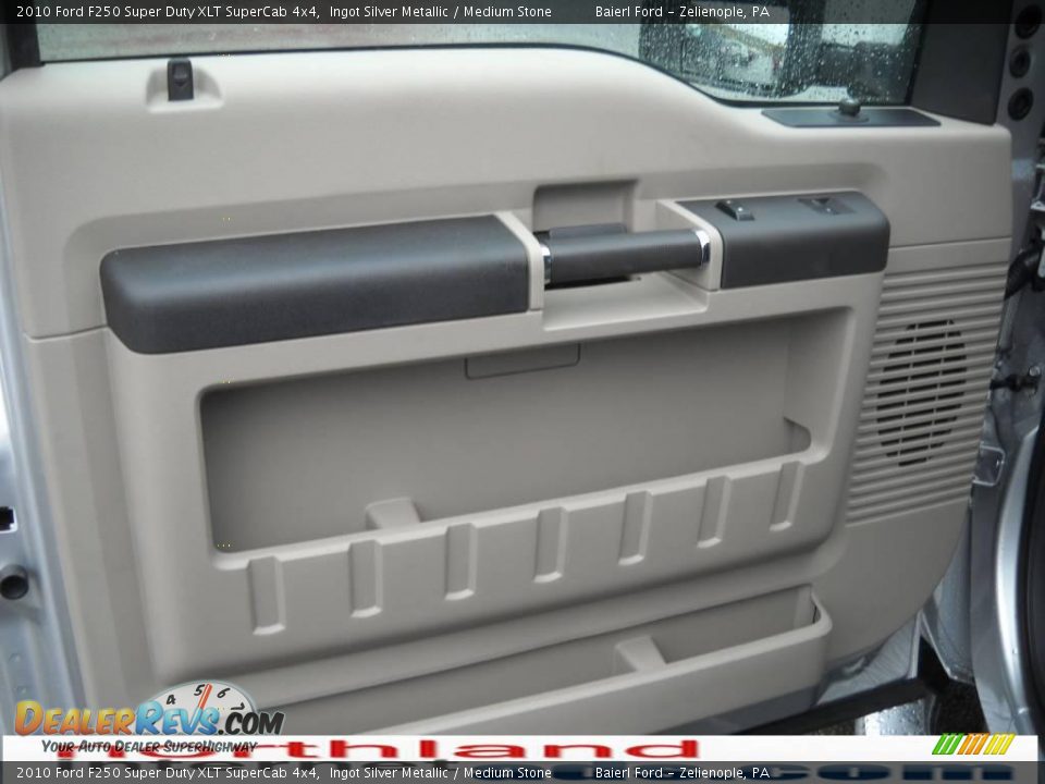 2010 Ford F250 Super Duty XLT SuperCab 4x4 Ingot Silver Metallic / Medium Stone Photo #9