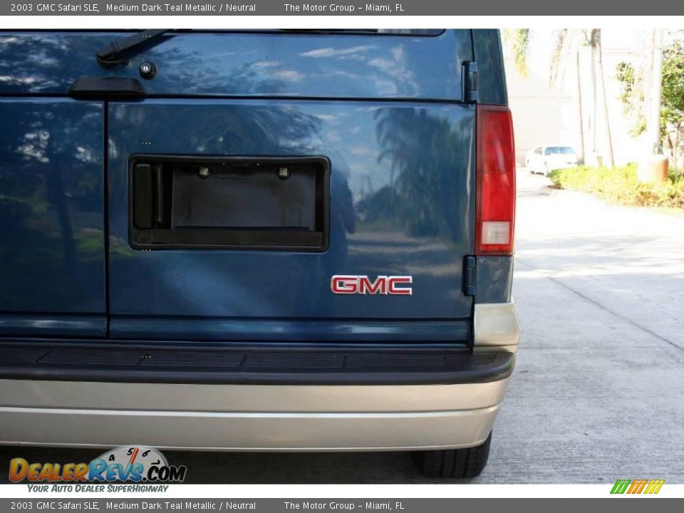 2003 GMC Safari SLE Medium Dark Teal Metallic / Neutral Photo #22