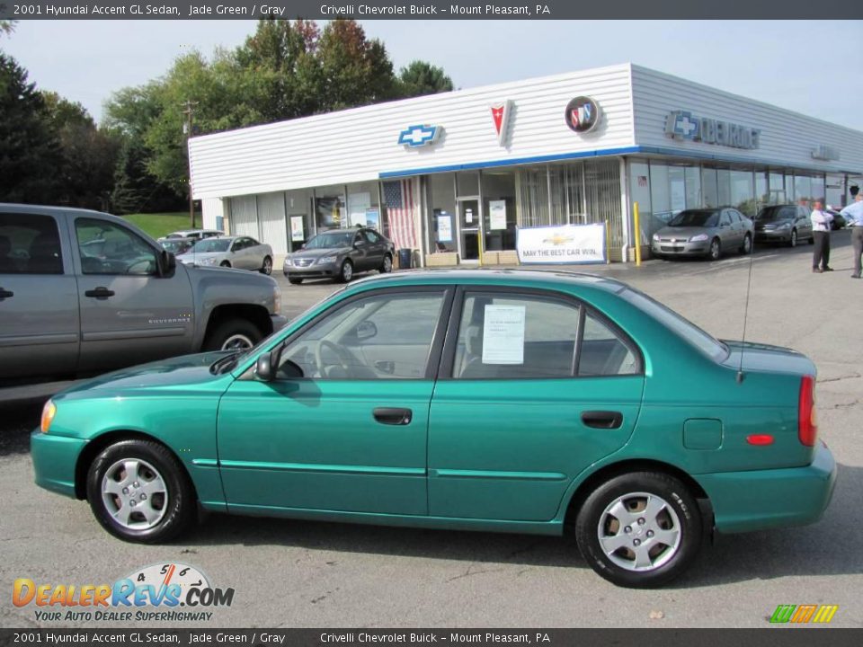2001 Hyundai Accent GL Sedan Jade Green / Gray Photo #2