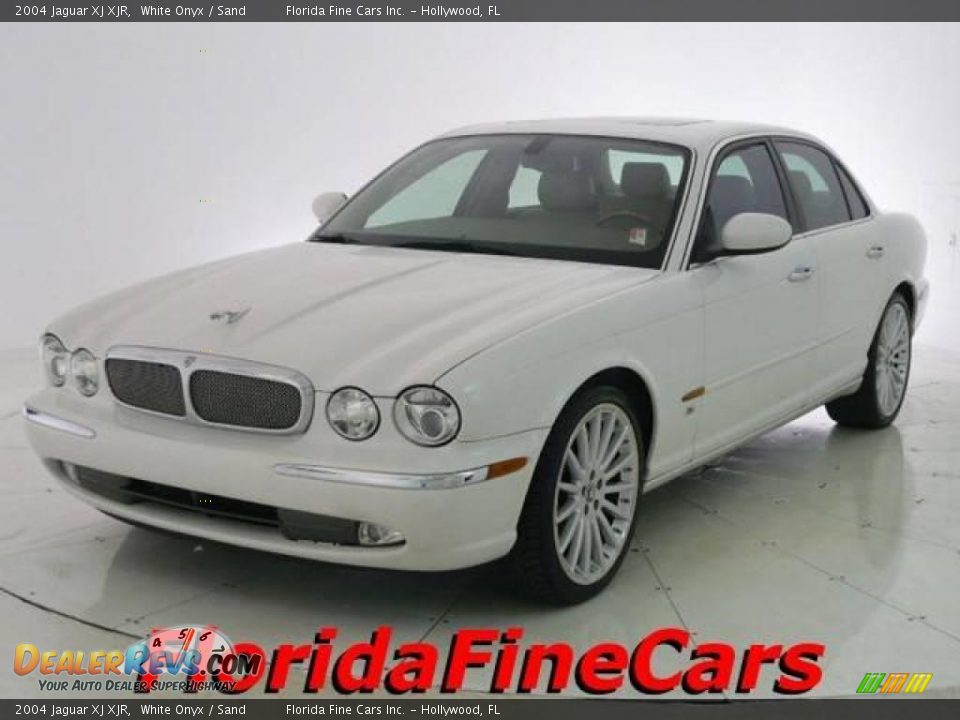 2004 Jaguar XJ XJR White Onyx / Sand Photo #1