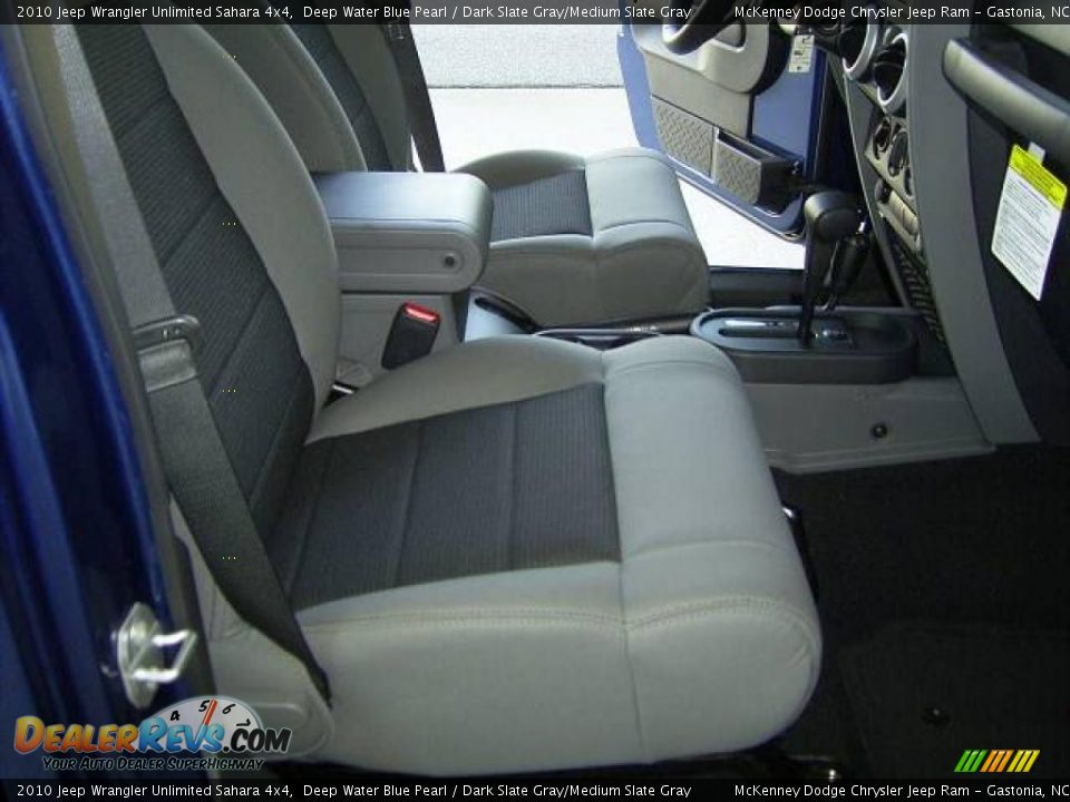 2010 Jeep Wrangler Unlimited Sahara 4x4 Deep Water Blue Pearl / Dark Slate Gray/Medium Slate Gray Photo #18