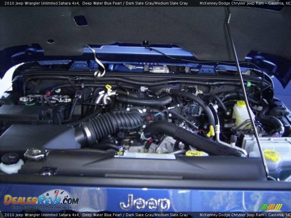 2010 Jeep Wrangler Unlimited Sahara 4x4 Deep Water Blue Pearl / Dark Slate Gray/Medium Slate Gray Photo #21
