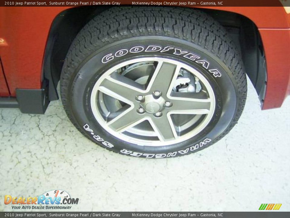 2010 Jeep Patriot Sport Sunburst Orange Pearl / Dark Slate Gray Photo #18