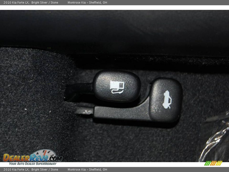 2010 Kia Forte LX Bright Silver / Stone Photo #31