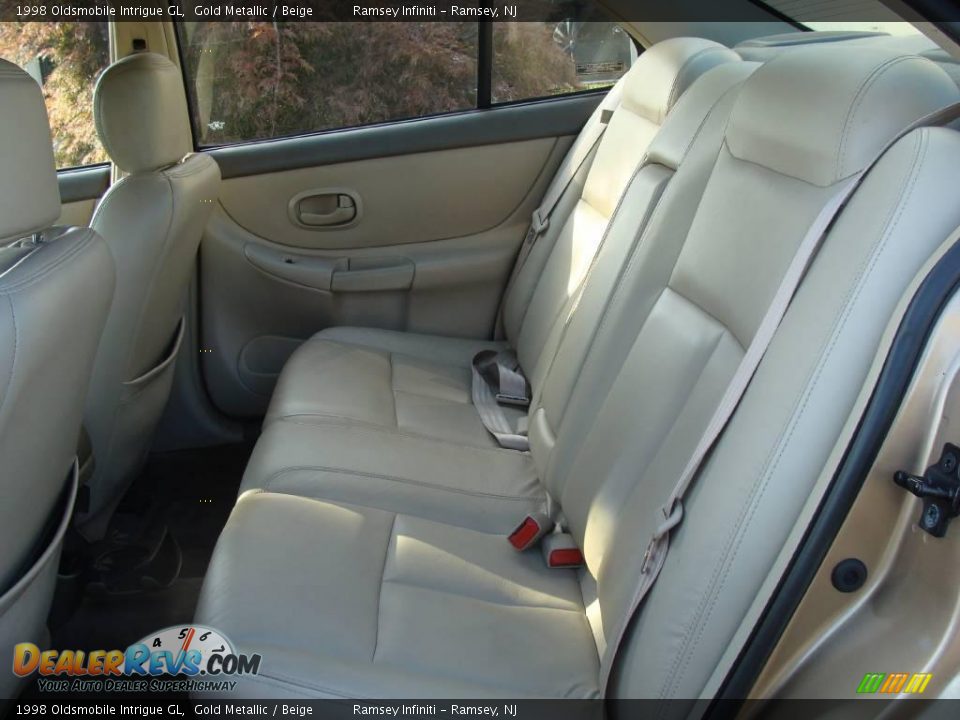 1998 Oldsmobile Intrigue GL Gold Metallic / Beige Photo #7