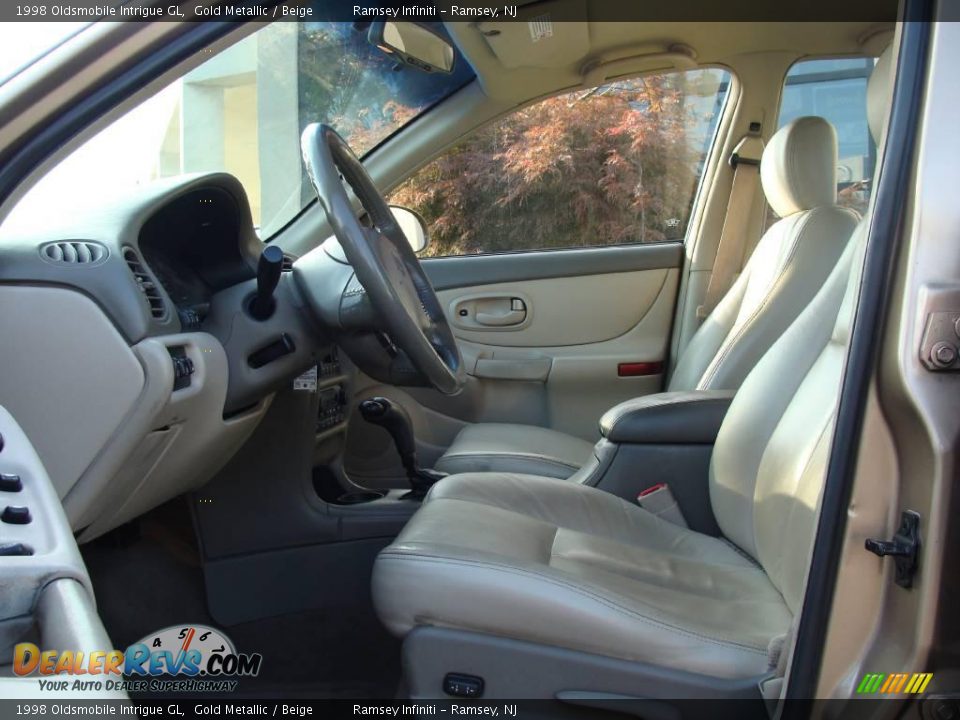 1998 Oldsmobile Intrigue GL Gold Metallic / Beige Photo #8