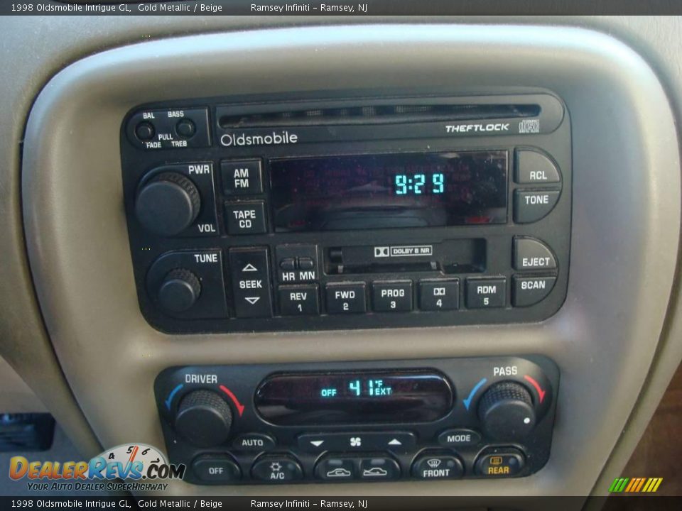 1998 Oldsmobile Intrigue GL Gold Metallic / Beige Photo #12