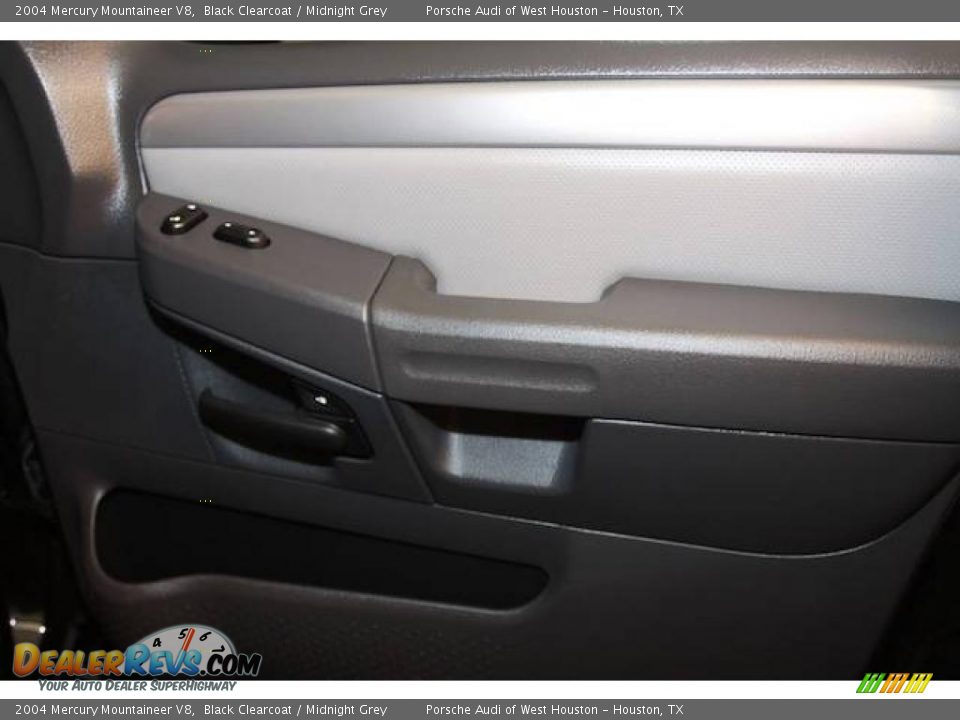 2004 Mercury Mountaineer V8 Black Clearcoat / Midnight Grey Photo #6