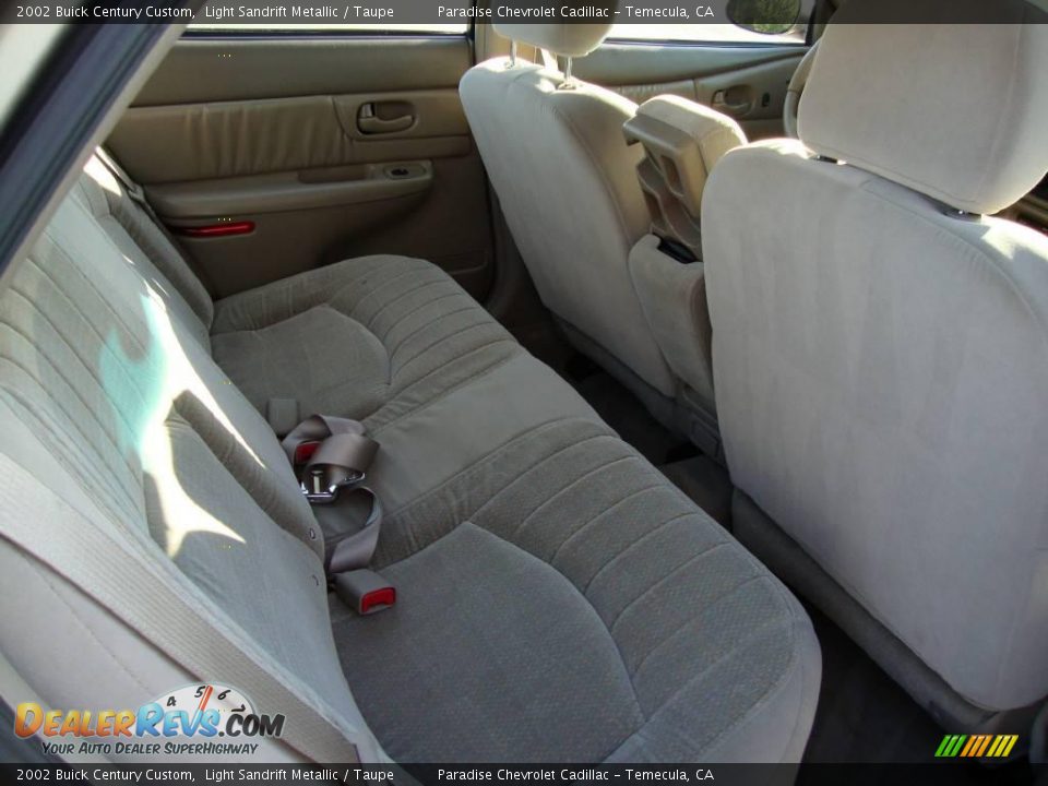2002 Buick Century Custom Light Sandrift Metallic / Taupe Photo #11