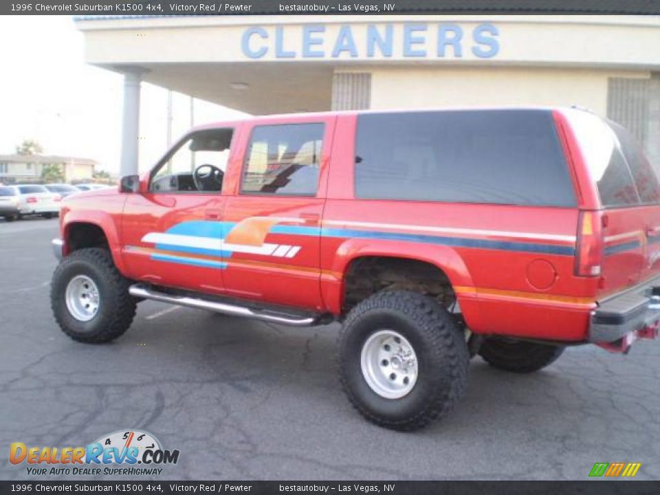 1996 Chevrolet Suburban K1500 4x4 Victory Red / Pewter Photo #3