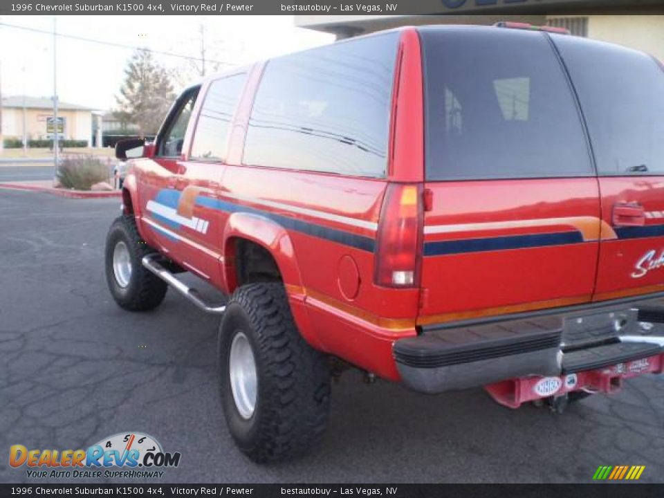 1996 Chevrolet Suburban K1500 4x4 Victory Red / Pewter Photo #5